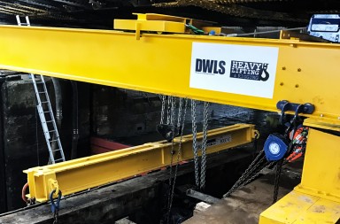 dwls bespoke crane lift lock gates project